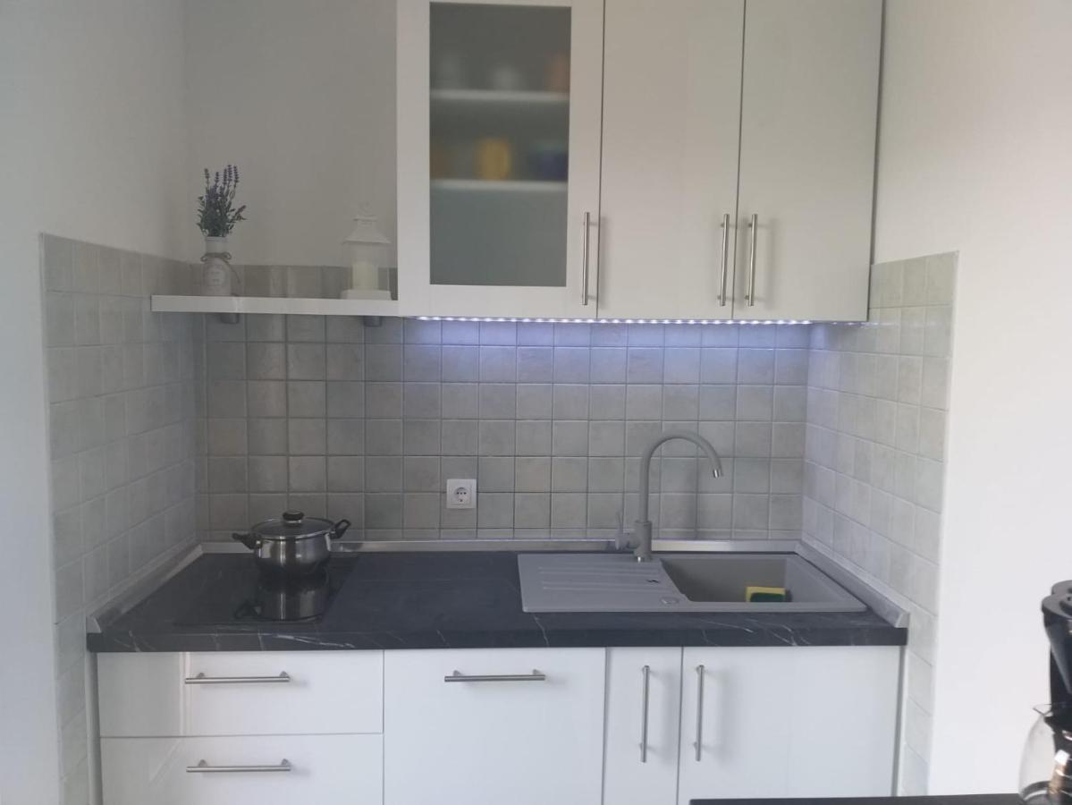 Apartments Vila Ana Seline Eksteriør billede