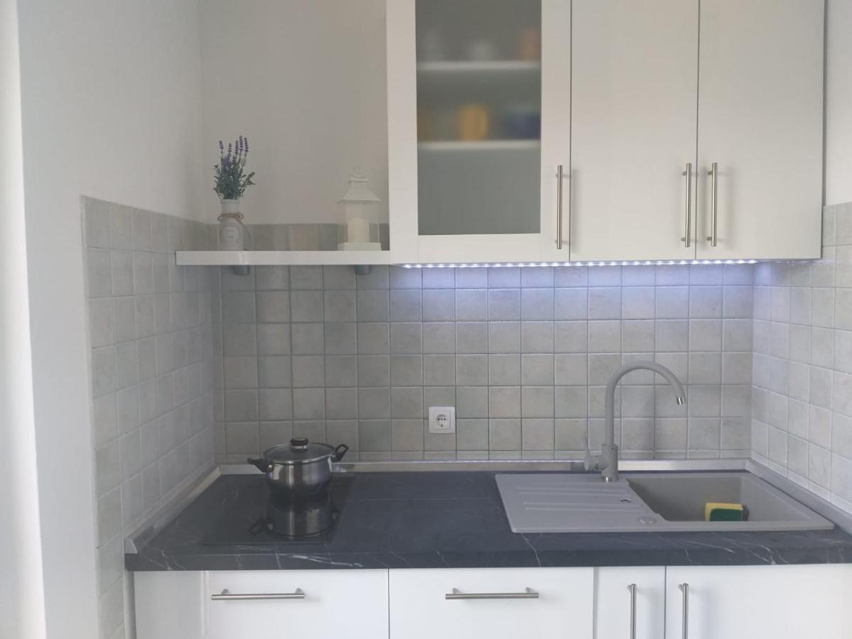 Apartments Vila Ana Seline Eksteriør billede