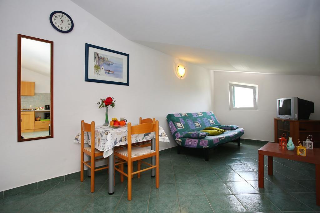Apartments Vila Ana Seline Eksteriør billede